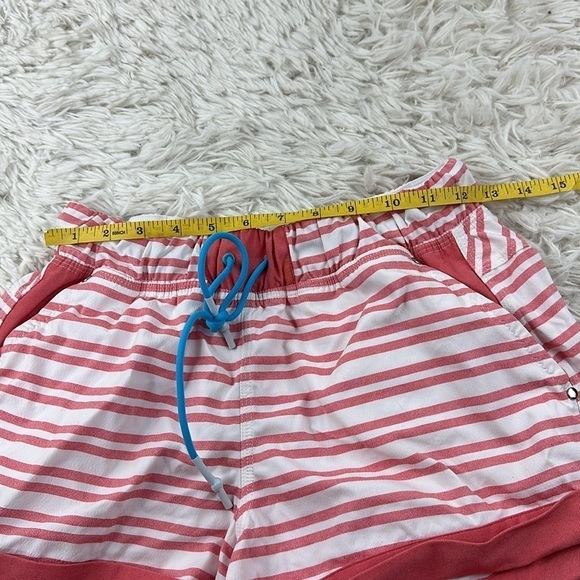 Lululemon shorts - Picture 6 of 6